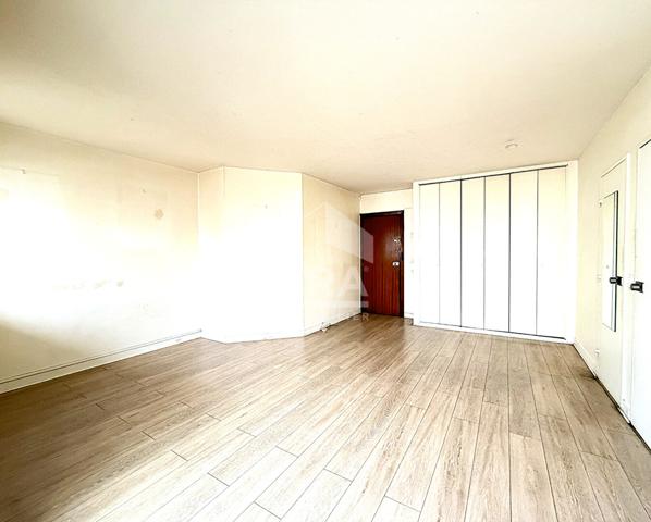 Appartement Levallois Perret 1 pièce(s) 29.85 m2