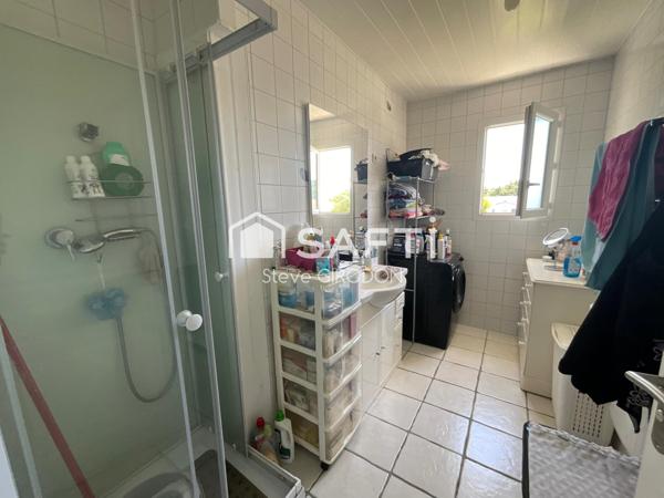 Maison de plain-pied vendue louée, offrant un investissement locatif sécurisé avec locataire en place.