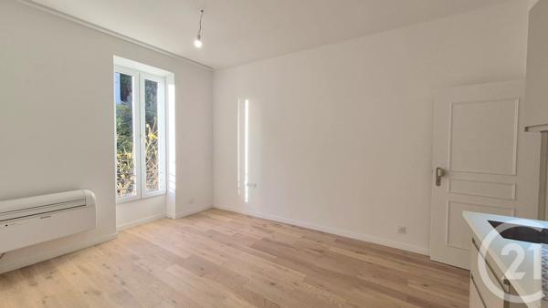 Appartement F2 à vendre  2 pièces - 30,50 m 2   NICE  - 06