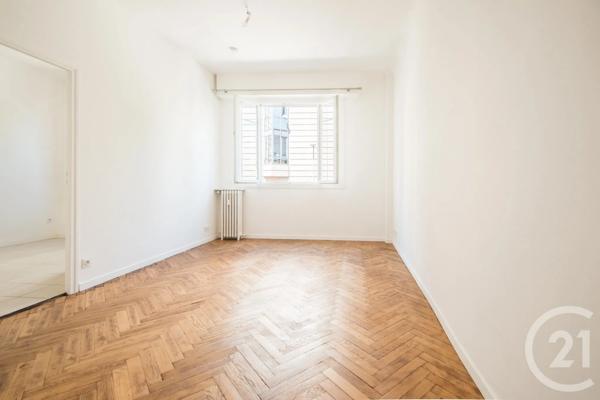 Appartement F2 à vendre  2 pièces - 30,50 m 2   NICE  - 06