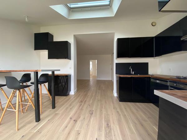 Maison de charme idéalement située entre la place Ney et le jardin des plantes !