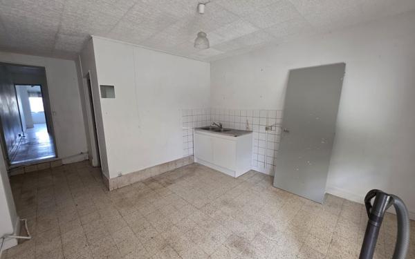 Maison à vendre    4 pièces •  Saint-Quentin