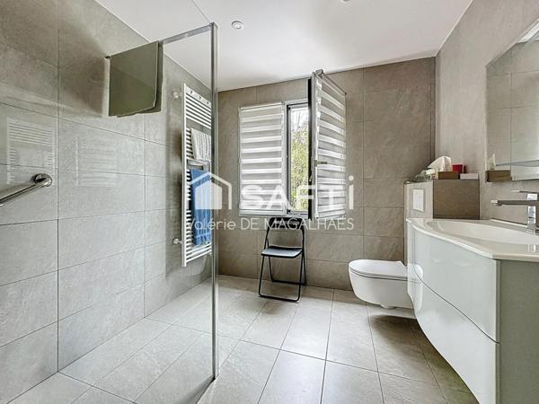 Maison 5 chambres intégralement rénovée avec véranda