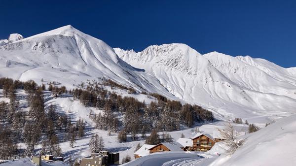 Studio 25 m² avec loggia fermée et extérieur ? La Foux d'Allos