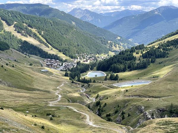 Studio 25 m² avec loggia fermée et extérieur ? La Foux d'Allos