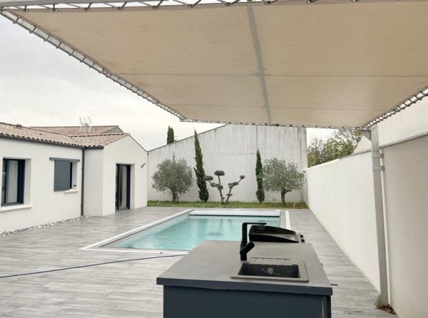 Clavette (17220) Immobilier de prestige : villa à vendre