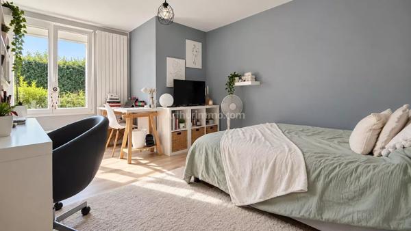 Vente                                                      Maison
                        
                     6 pièces                      152 m2                     à Bondoufle