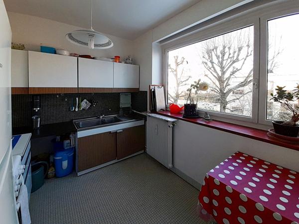 Appartement Suresnes 3 pièce(s) 79.36 m2