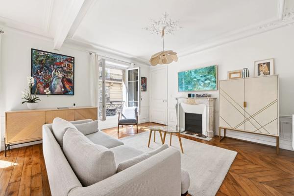 Appartement Paris 16e - VICTOR HUGO / GUSTAVE COURBET