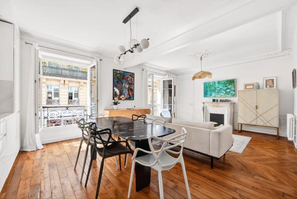 Appartement Paris 16e - VICTOR HUGO / GUSTAVE COURBET
