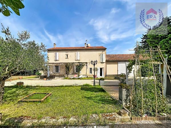Mas en excellent etat 220M2 avec terrain et dépendance
