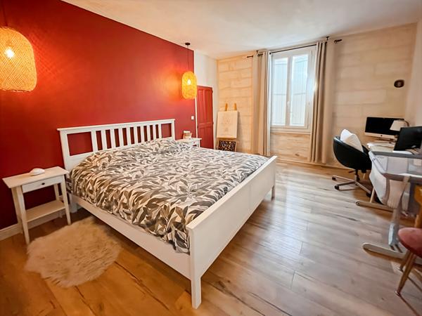 Mas en excellent etat 220M2 avec terrain et dépendance