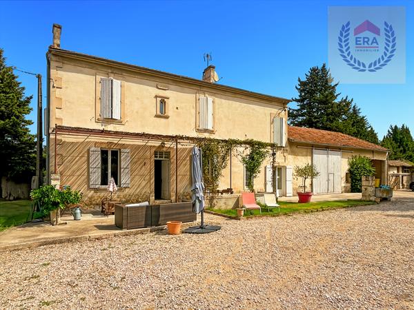 Mas en excellent etat 220M2 avec terrain et dépendance