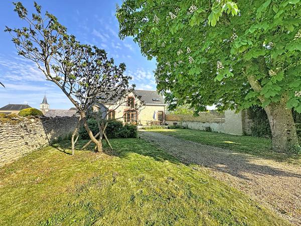 Belle propriété à Faveraye Machelles !
