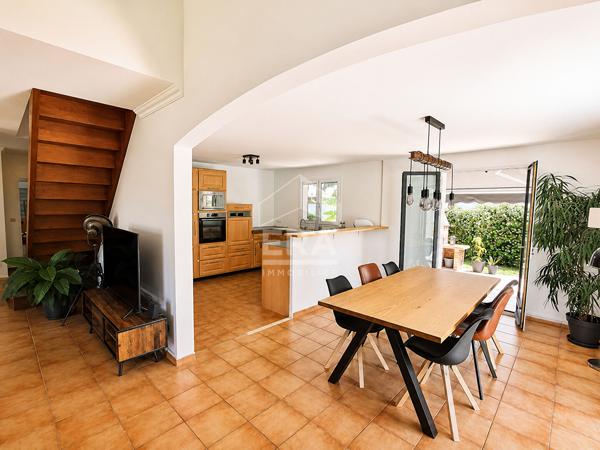MAISON 5 CHAMBRES PINEDE DE CONTEAU