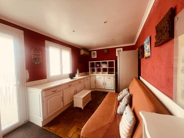 Maison de 194 m²- terrain de 645 m²- 30620 AUBORD