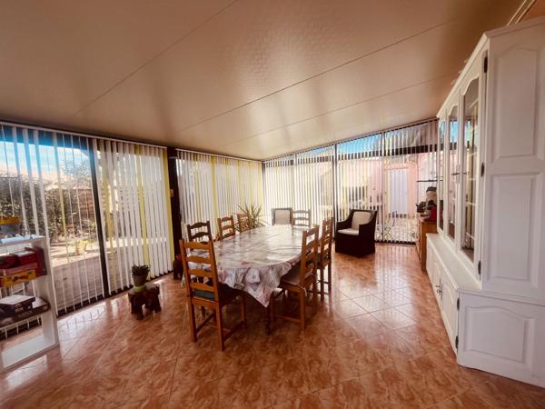 Maison de 194 m²- terrain de 645 m²- 30620 AUBORD