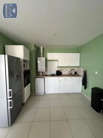 Appartement à louer 2 pièces 42.44m² Fleury-les-Aubrais (45400)