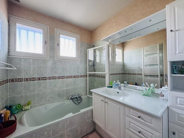 Maison 5 pièce(s) 4 chambre(s) 129 m²