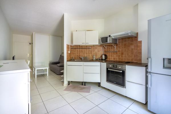 Prestige & Élégance – Studio avec Terrasse dans Résidence Premium