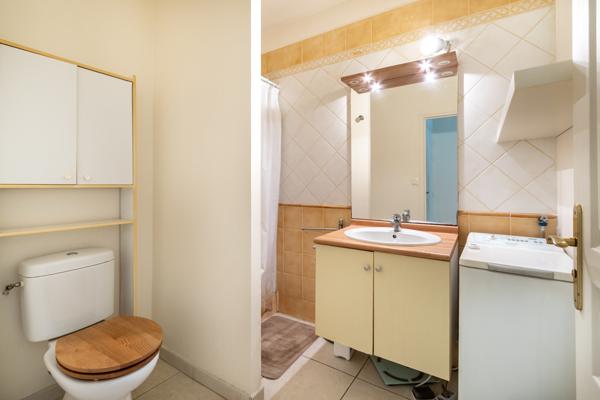 Prestige & Élégance – Studio avec Terrasse dans Résidence Premium