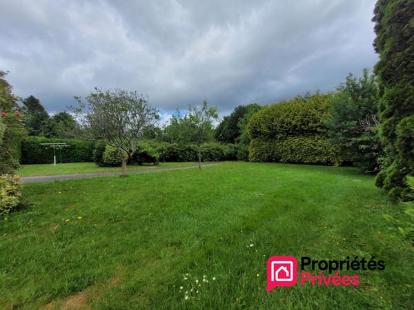 29170 PLEUVEN - Terrain  constructible viabilisé 1205 m2 environ