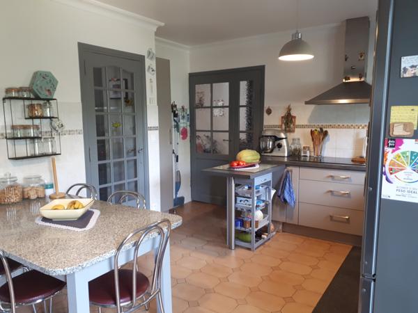 Très belle maison tout confort avec jardin arboré