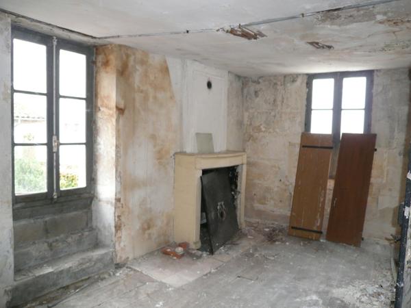 ⚜ COGNAC Centre A Vendre MAISON de VILLE avec Cour et Dépendances ⚜