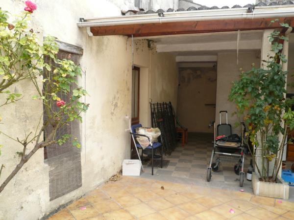 ⚜ COGNAC Centre A Vendre MAISON de VILLE avec Cour et Dépendances ⚜