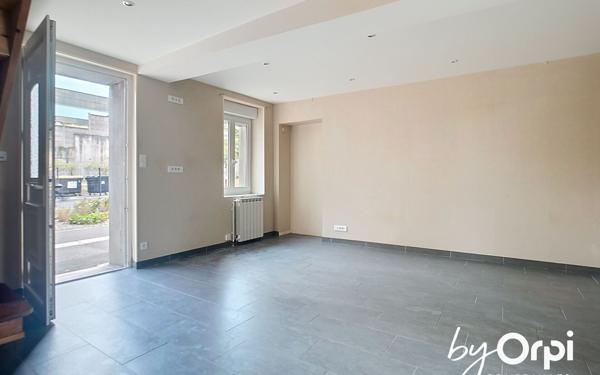 Maison à vendre    3 pièces • 68 m2 Commentry