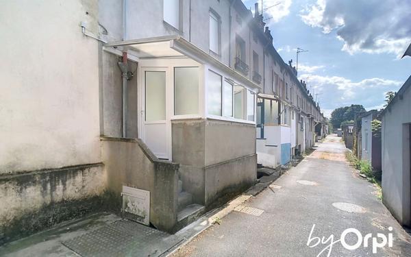 Maison à vendre    3 pièces • 68 m2 Commentry