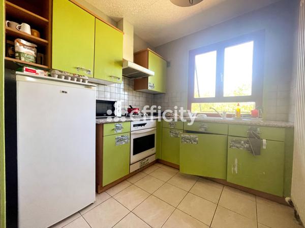 Maison
         5 pièces
        - 100 m² 199 000 € *