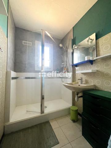 Maison
         5 pièces
        - 100 m² 199 000 € *
