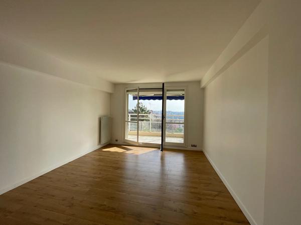 Appartement 3 pièces - SAINT GERMAIN EN LAYE Secteur Lycée International Loyer 1 800 €/mois charges comprises **  - Référence  18550