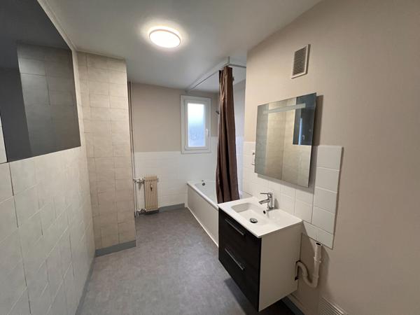 Appartement Bourges 4 pièce(s) 67 m2