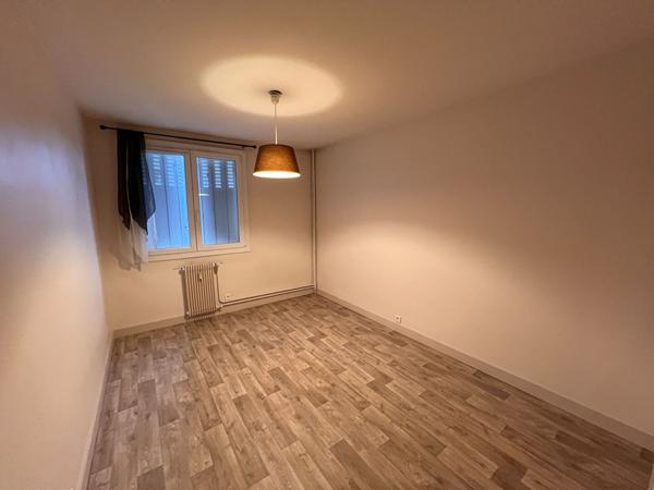 Appartement Bourges 4 pièce(s) 67 m2