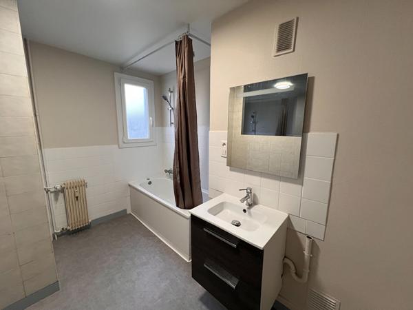 Appartement Bourges 4 pièce(s) 67 m2