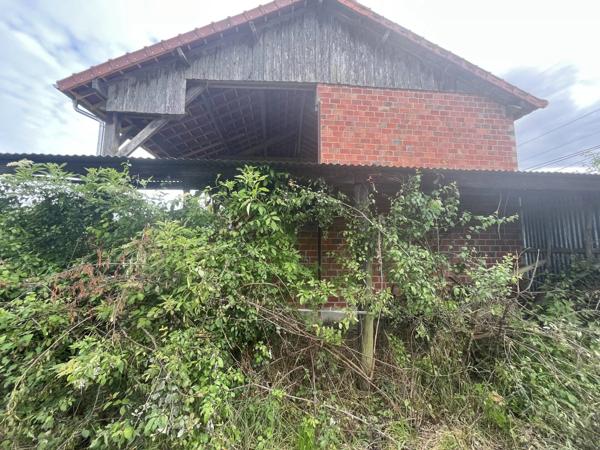 Vente                                                      Local commercial
                        
                     1 pièces                      100 m2                     à Mornay-sur-Allier