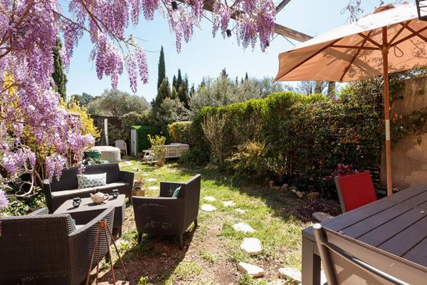Charmante maison avec jardin et garage à Montauroux