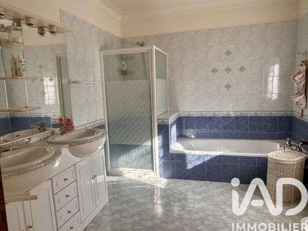 Maison à vendre 4 pièces 120 m² Saint-Maximin-la-Sainte-Baume