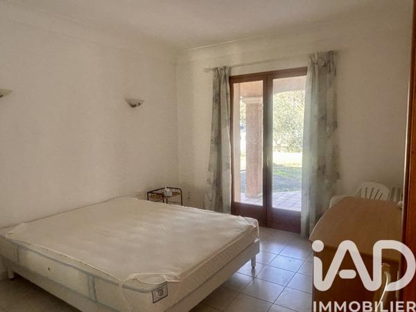 Maison à vendre 4 pièces 120 m² Saint-Maximin-la-Sainte-Baume