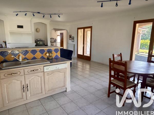 Maison à vendre 4 pièces 120 m² Saint-Maximin-la-Sainte-Baume