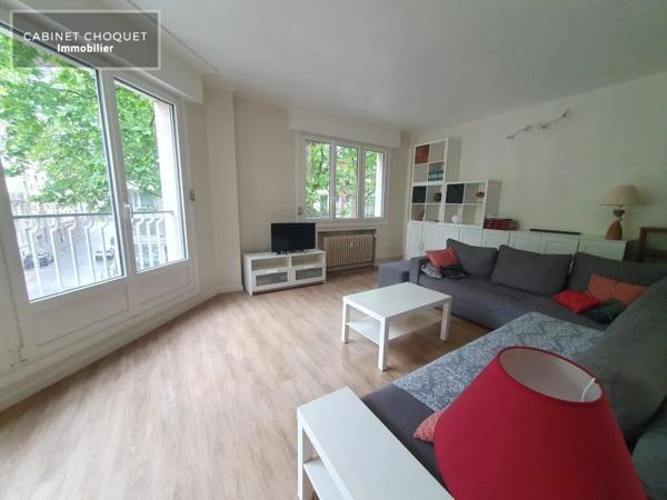GRAND F2 BIS MEUBLE A LOUER - LILLE CENTRE - VAUBAN - QUAI DU WAULT - 91.5 m 2 - 1 680 € charges comprises par mois