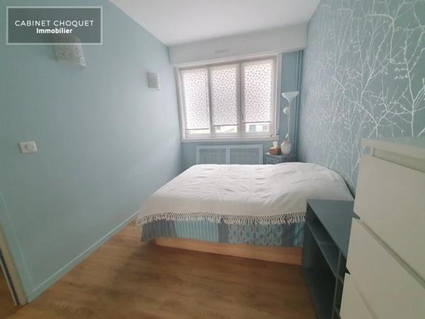 GRAND F2 BIS MEUBLE A LOUER - LILLE CENTRE - VAUBAN - QUAI DU WAULT - 91.5 m 2 - 1 680 € charges comprises par mois