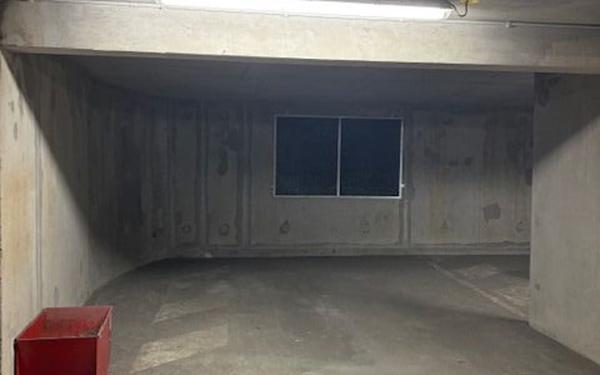 Stationnement à louer    Saint-Genis-Pouilly