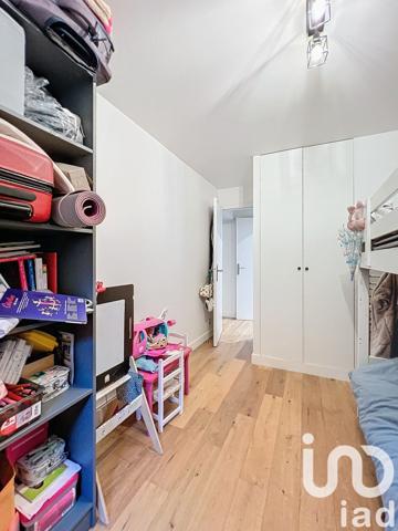 Maison 9 pièces de 159 m² à Saint-Pierre-lès-Nemours (77140)