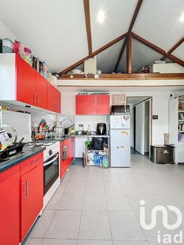 Maison 9 pièces de 159 m² à Saint-Pierre-lès-Nemours (77140)