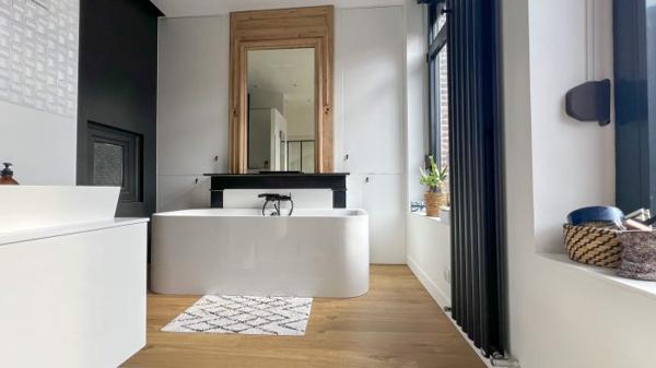 Maison mitoyenne 1 côté Armentières Secteur Lille 270 m²