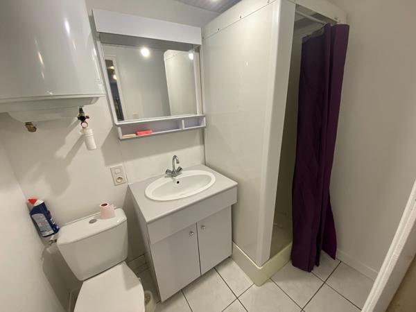 LAVAL Studio meublé de 21 m²