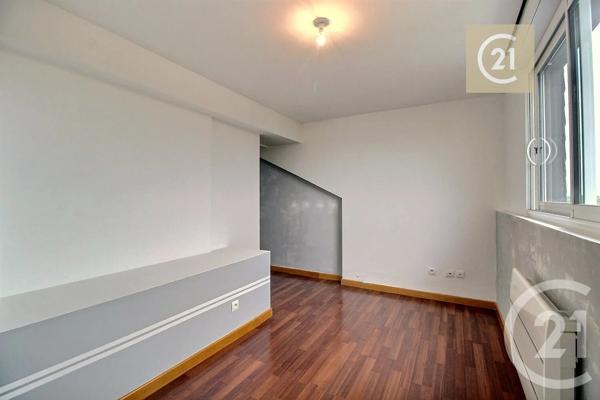 Appartement F3 à vendre  3 pièces - 60,59 m 2   LIVRY GARGAN  - 93